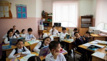 Мектептегі бопсалаушылық неге тиылмай отыр?